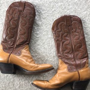 Sanders Women’s Cowboy Boots